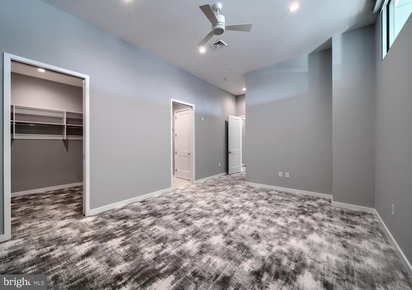 101 N Queen Street #403 photo 14