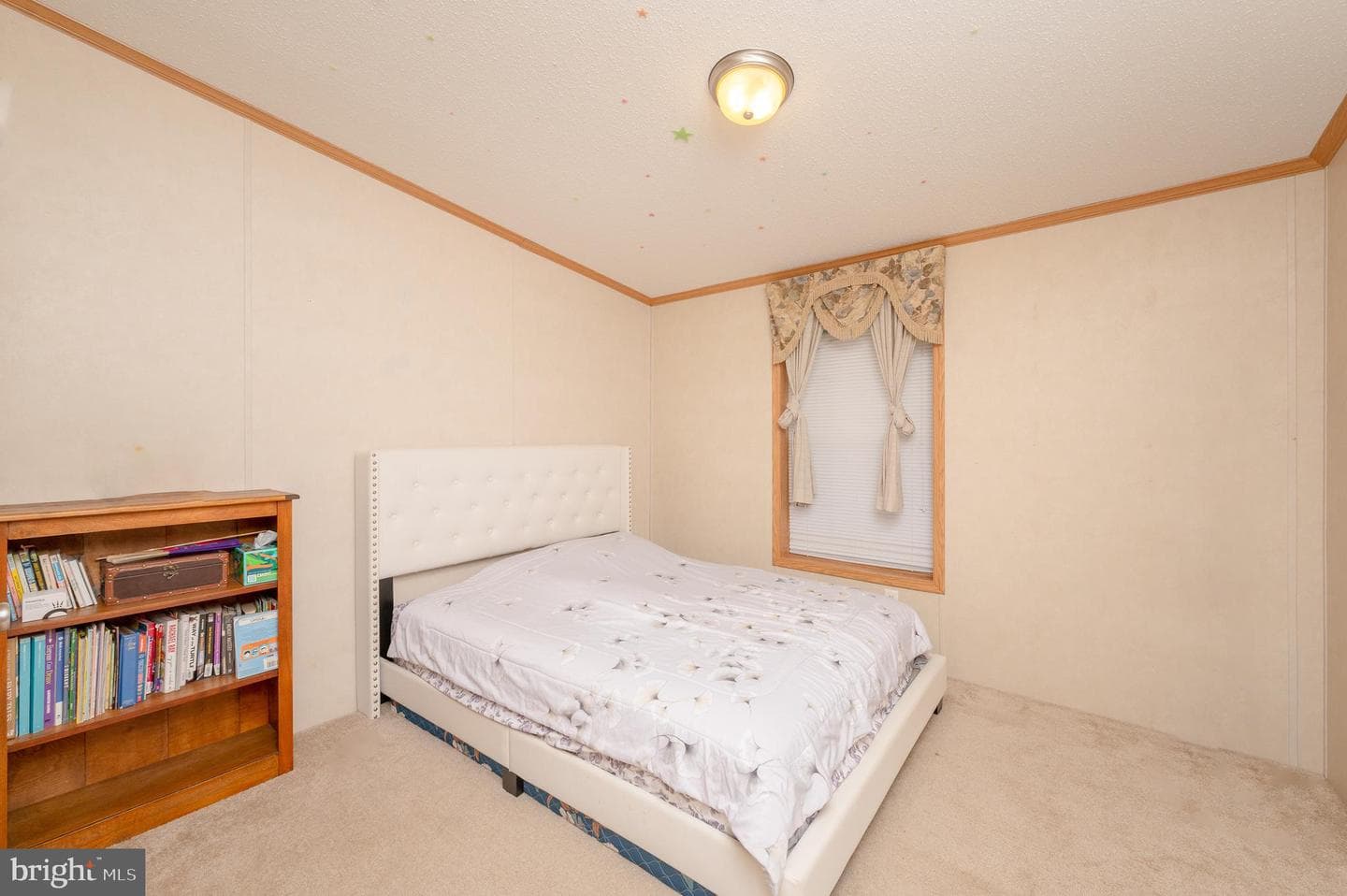 822 Gail Place photo 11