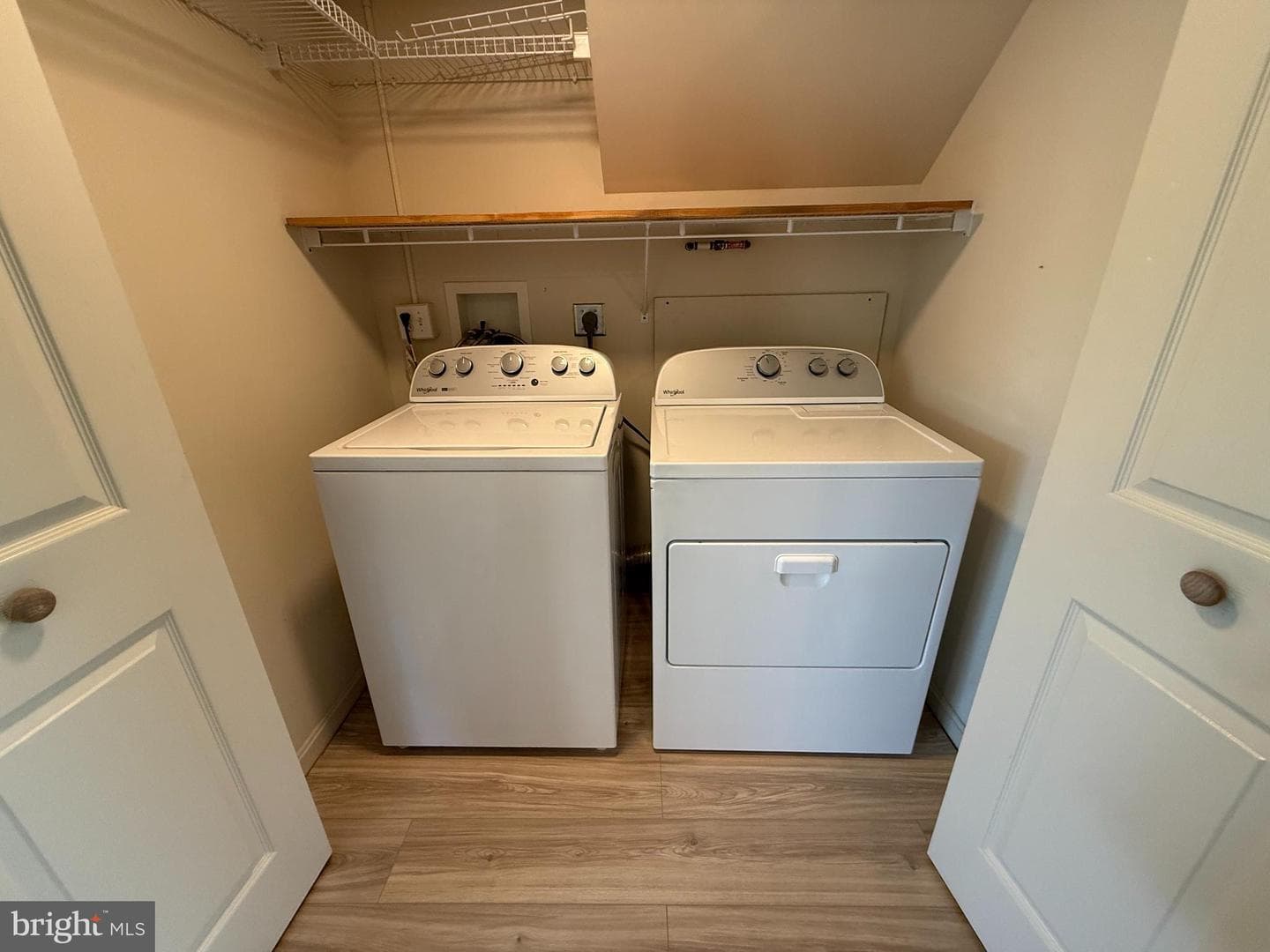 39 Acorn Boulevard photo 13