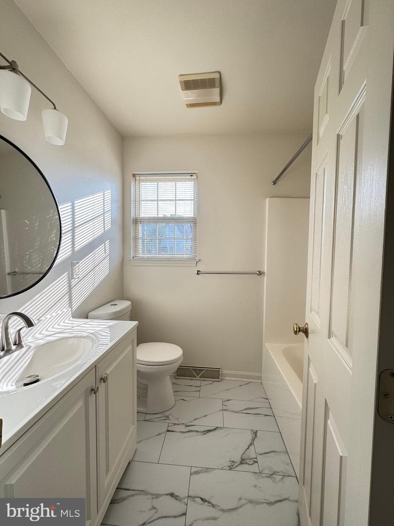 39 Acorn Boulevard photo 20