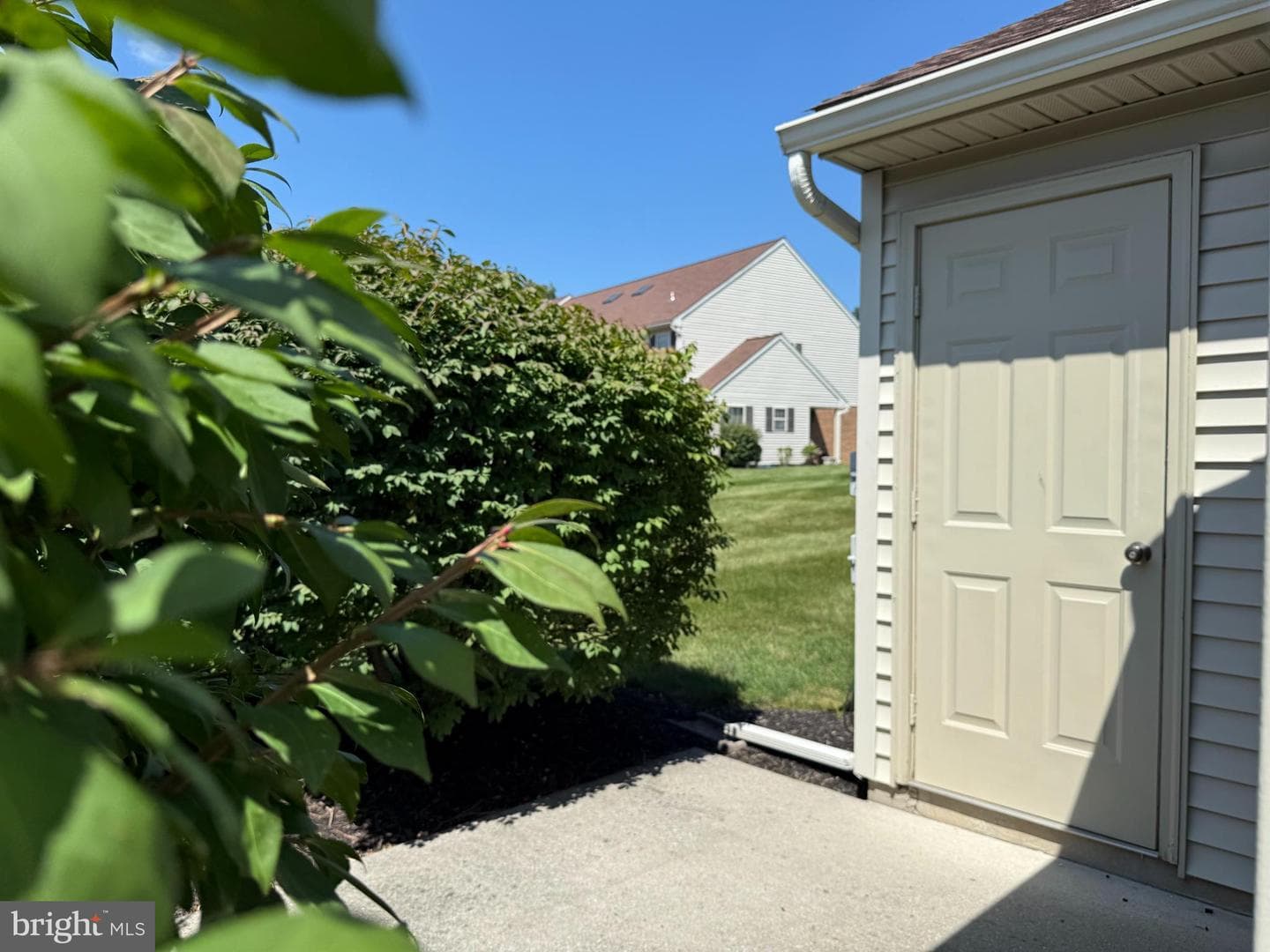 39 Acorn Boulevard photo 24