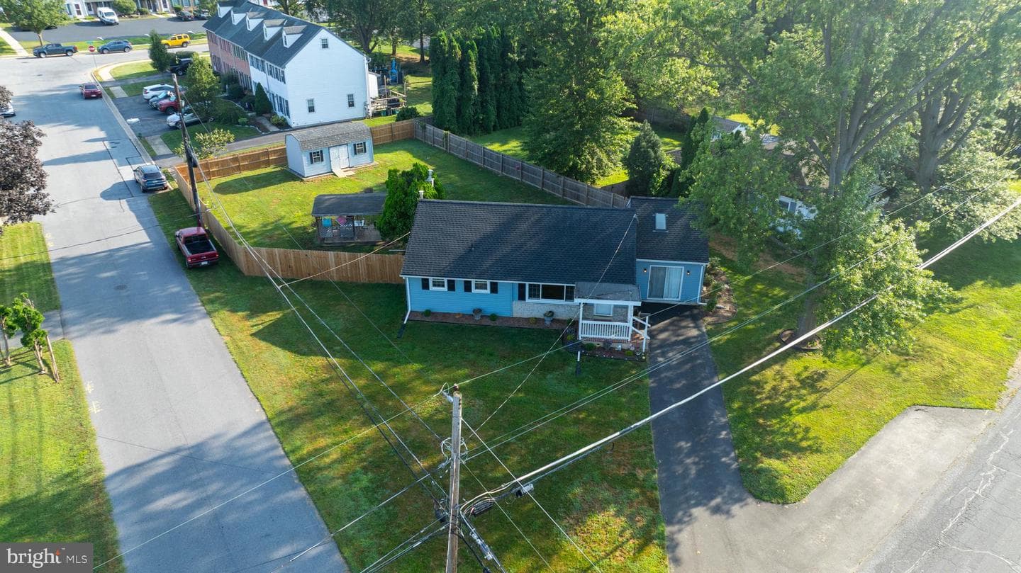 319 Birchland Avenue photo 13