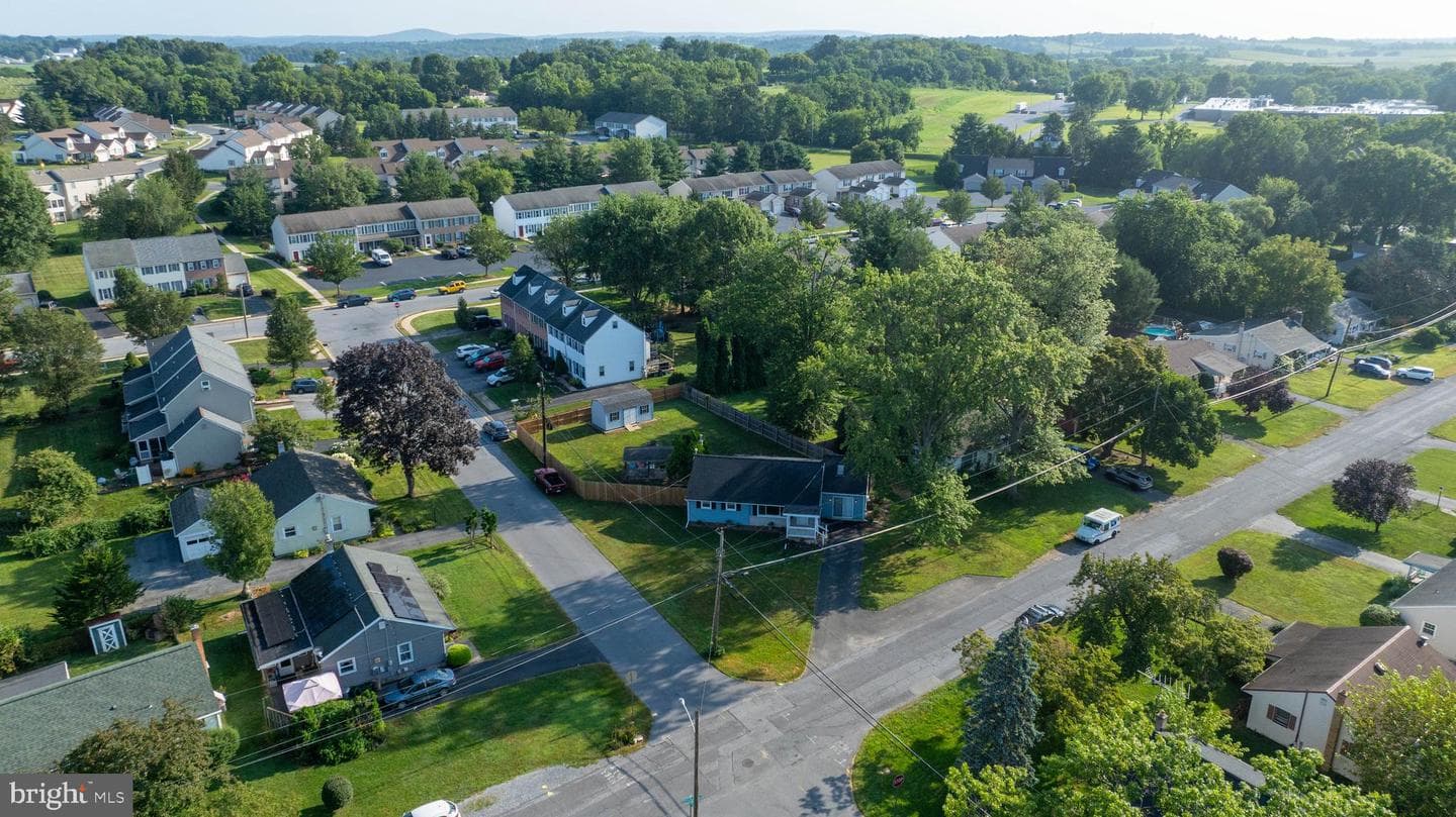 319 Birchland Avenue photo 15