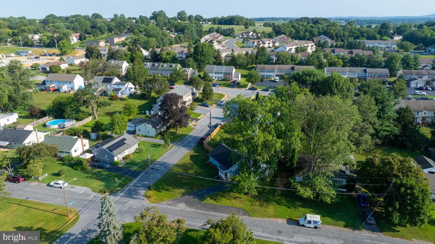319 Birchland Avenue photo 17