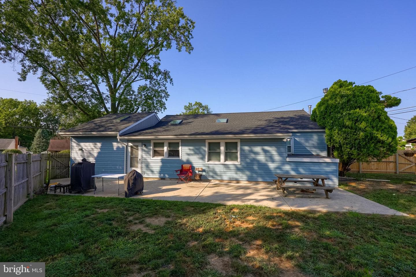 319 Birchland Avenue photo 2