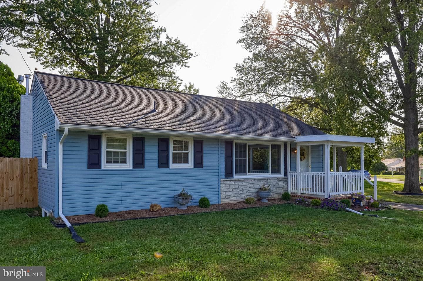 319 Birchland Avenue photo 33