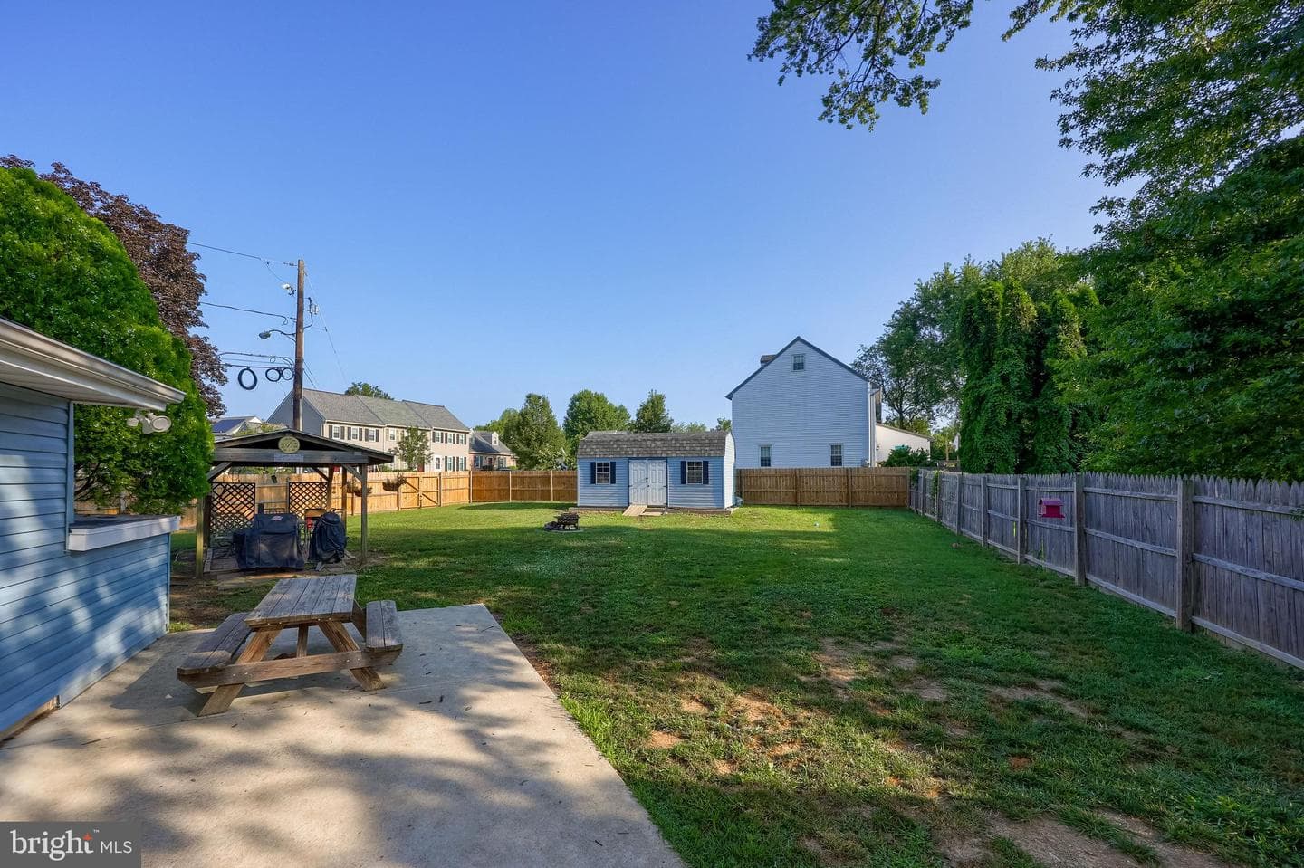 319 Birchland Avenue photo 35
