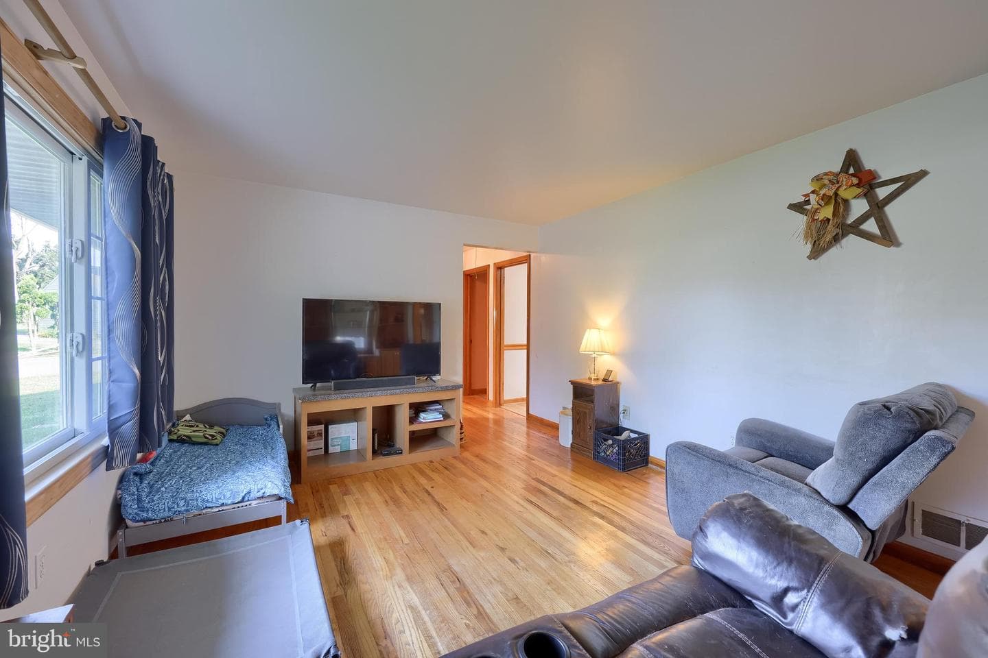 319 Birchland Avenue photo 42