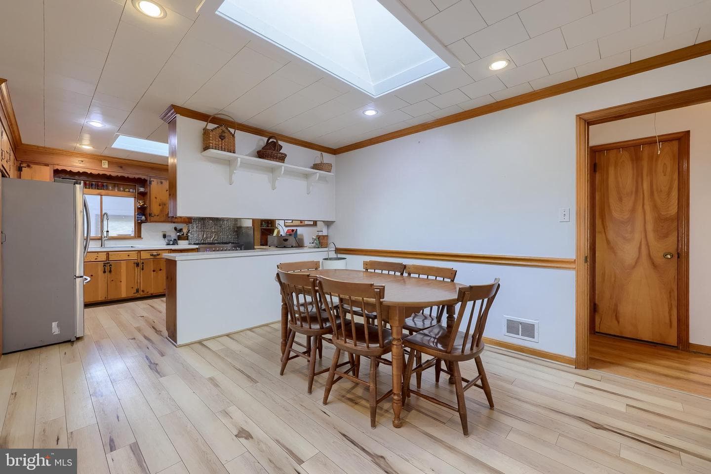 319 Birchland Avenue photo 47
