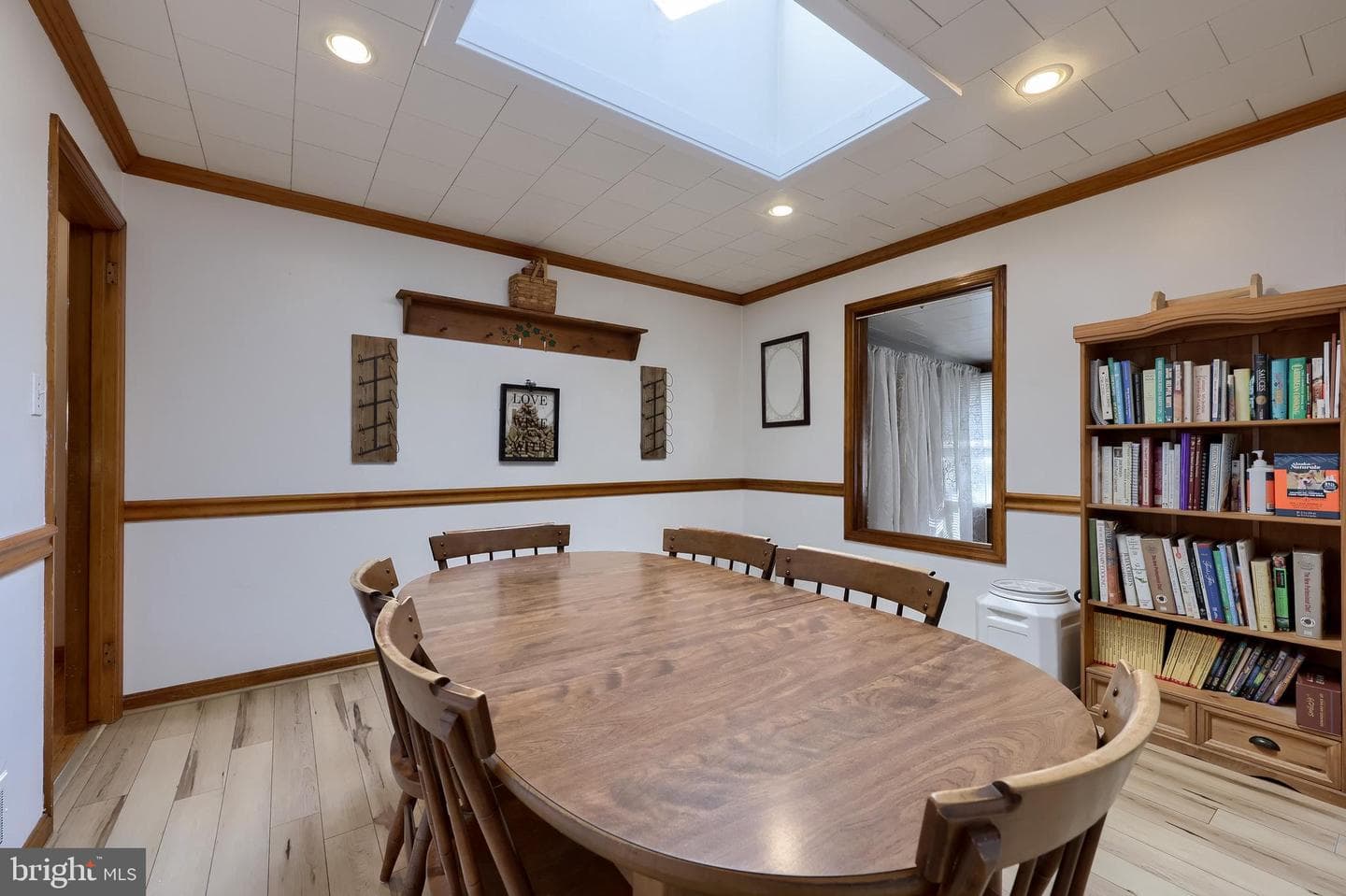 319 Birchland Avenue photo 49