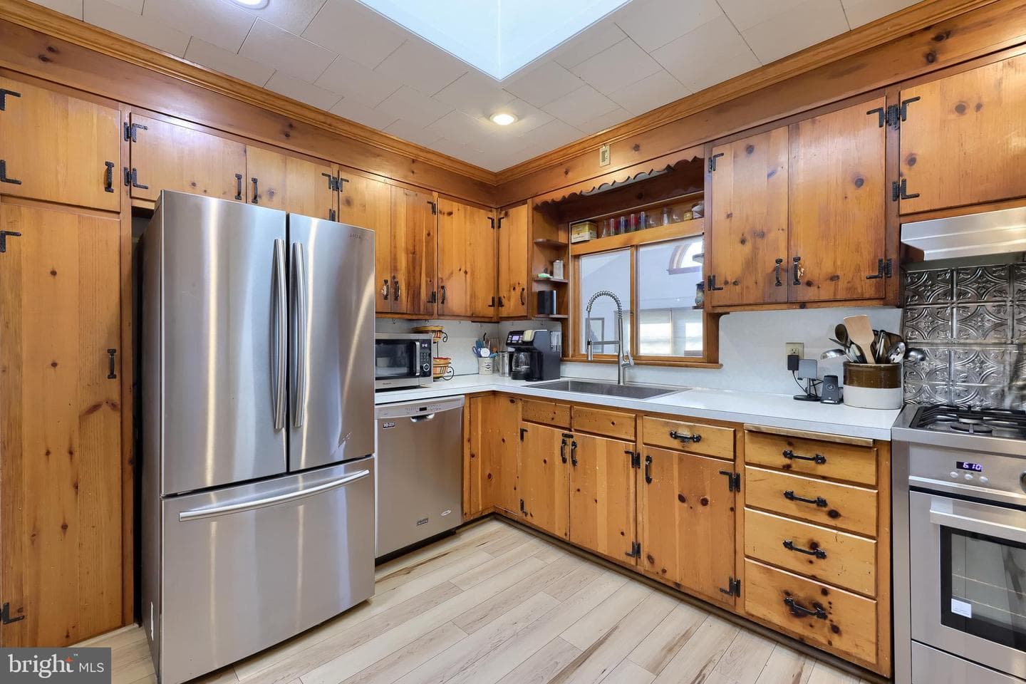 319 Birchland Avenue photo 51