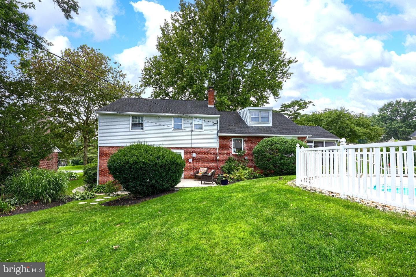 1403 Carlton Drive photo 16