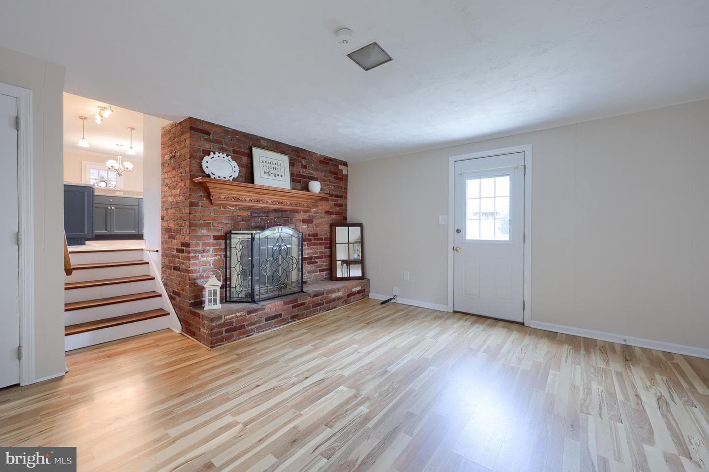 1403 Carlton Drive photo 25