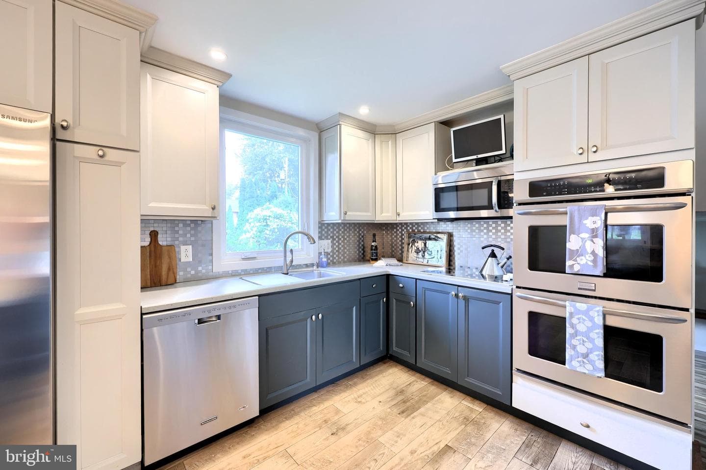 1403 Carlton Drive photo 32