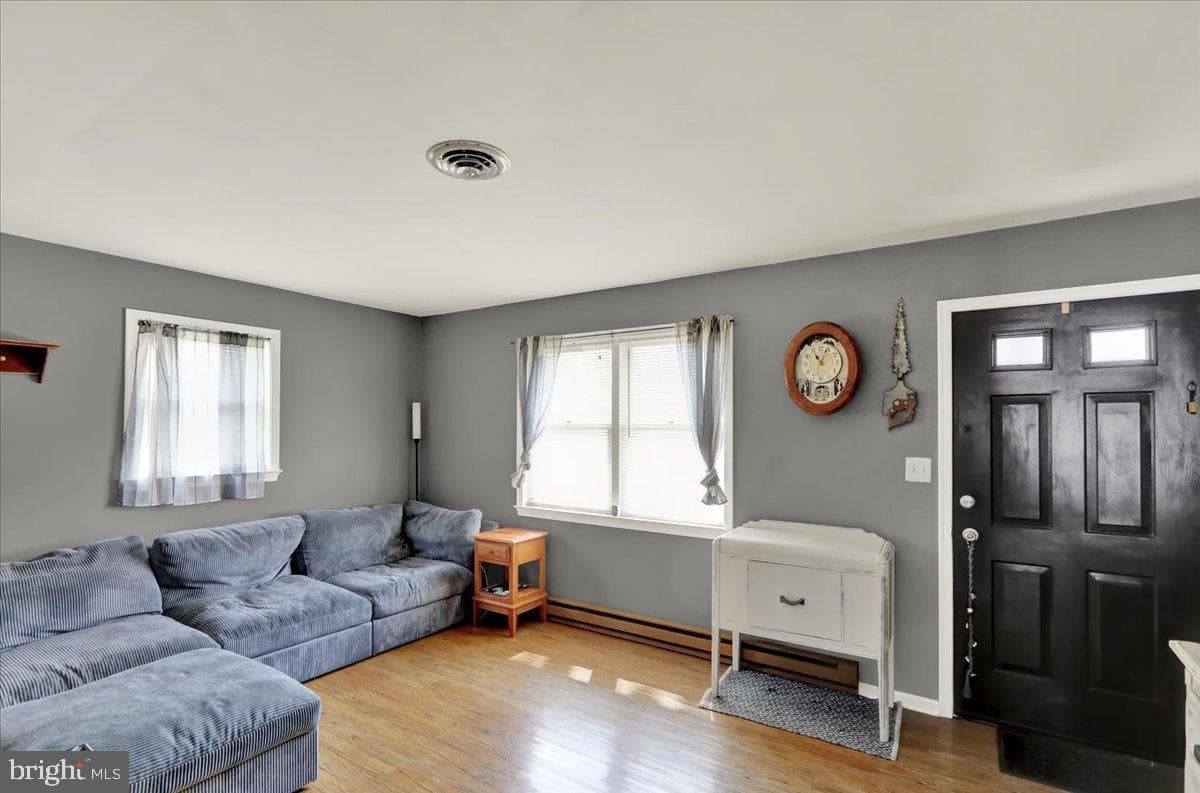 340 Lincoln Avenue photo 12