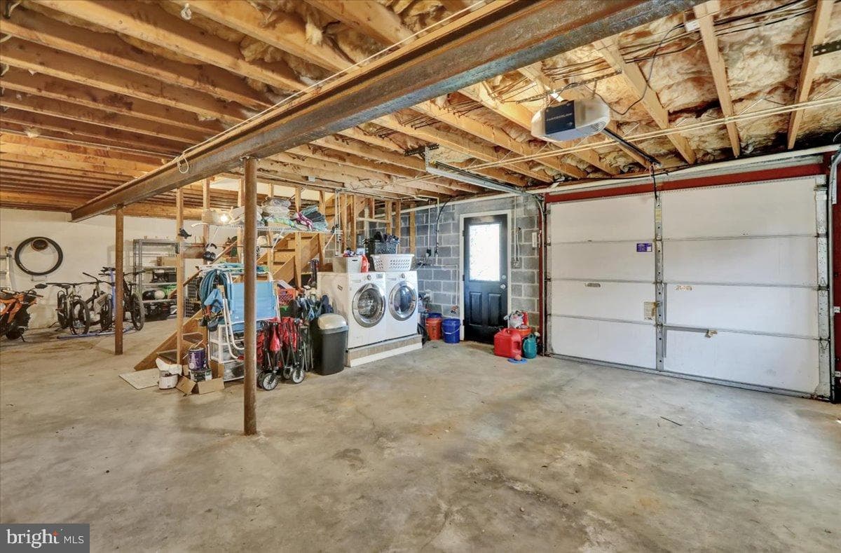 340 Lincoln Avenue photo 25