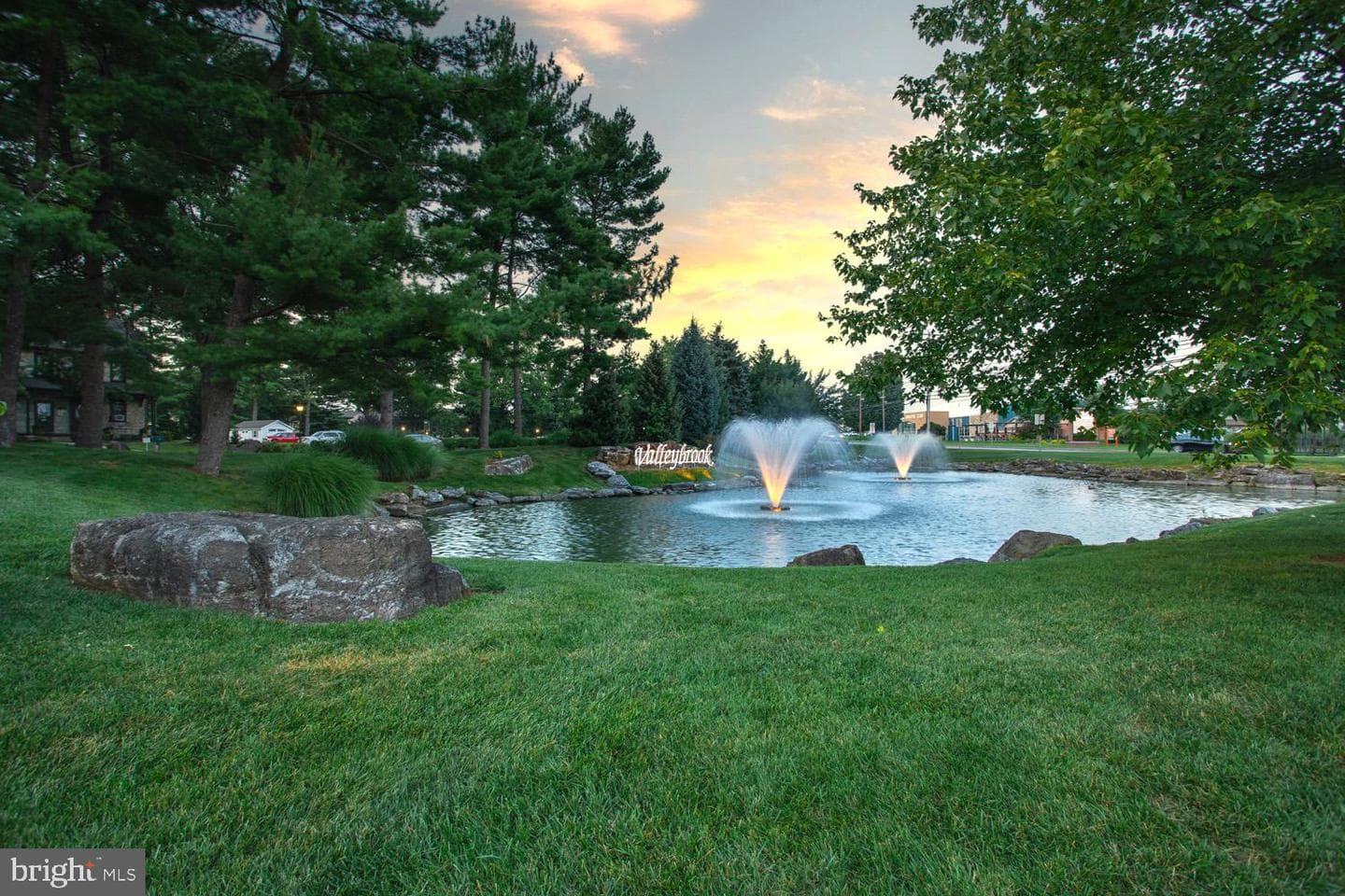 397 Valleybrook Drive photo 26