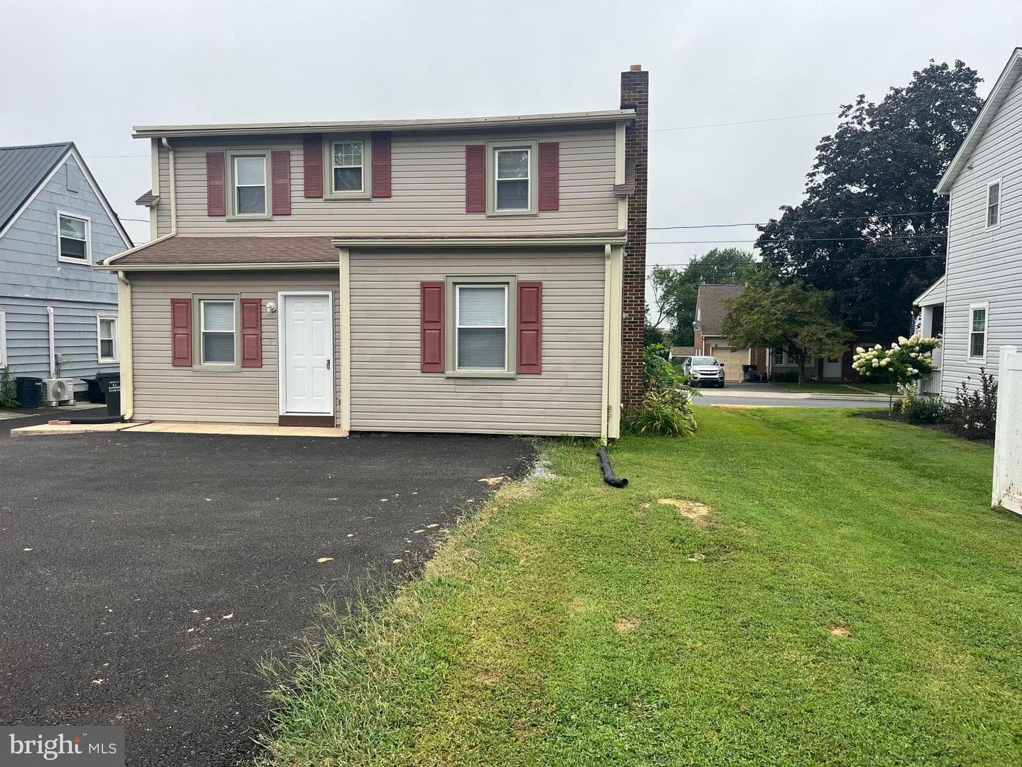 144 W Conestoga Street photo 2