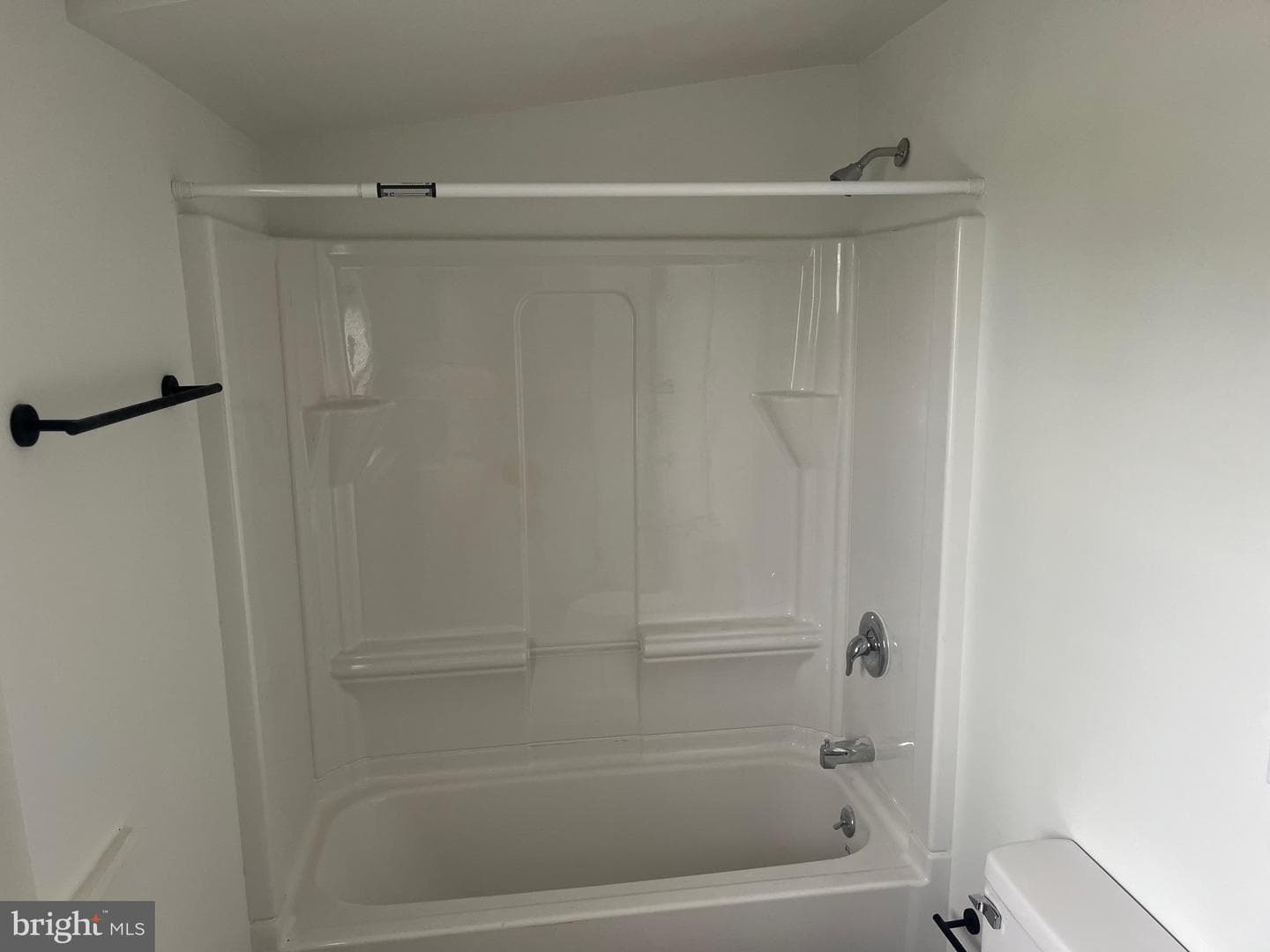 144 W Conestoga Street photo 3