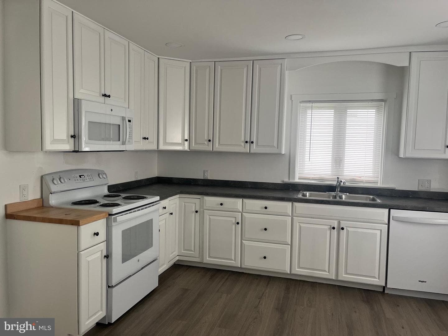 144 W Conestoga Street photo 4