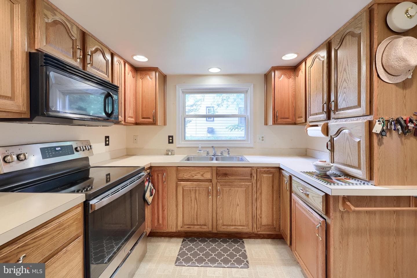 616 Brunnerville Road photo 15