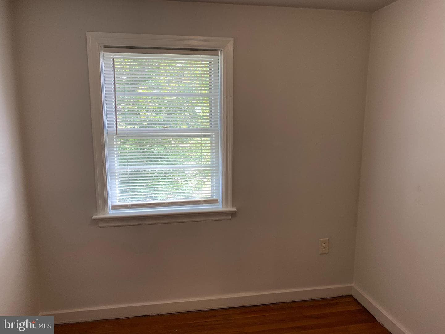 836 2nd Street photo 18