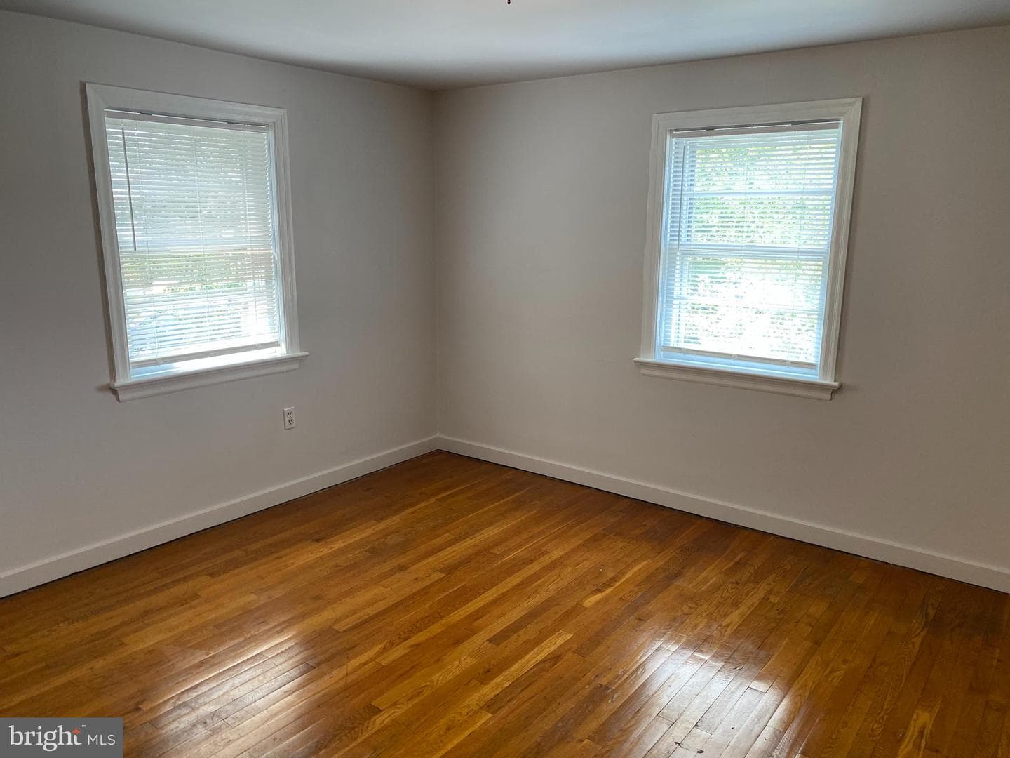 836 2nd Street photo 22