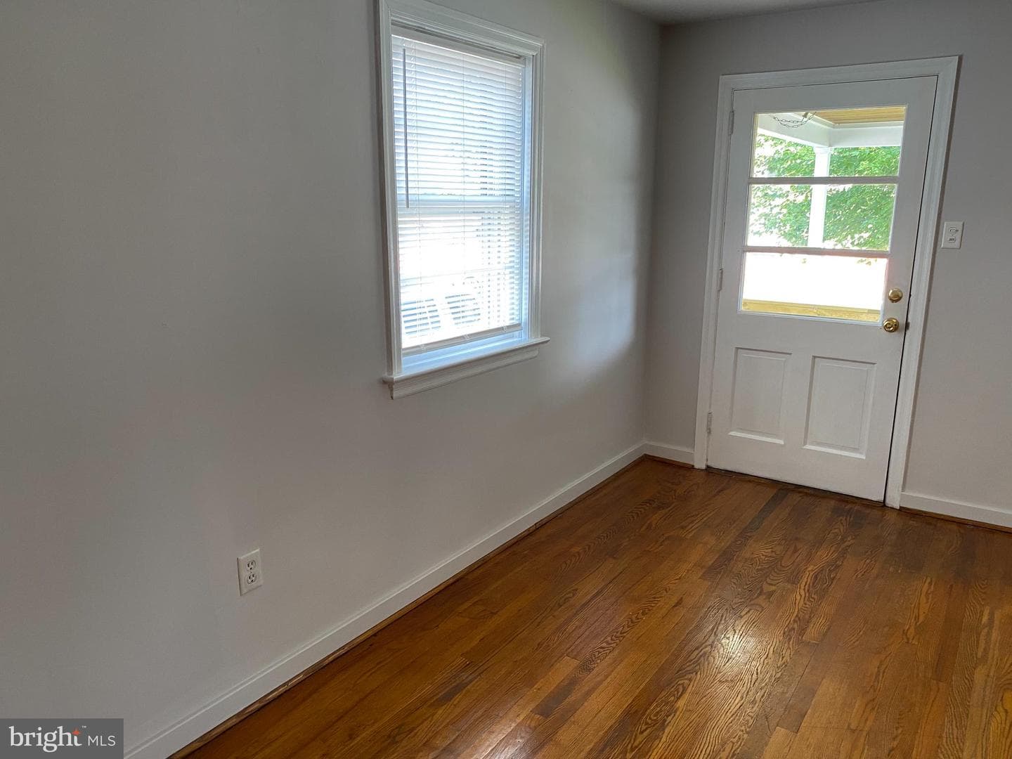 836 2nd Street photo 6