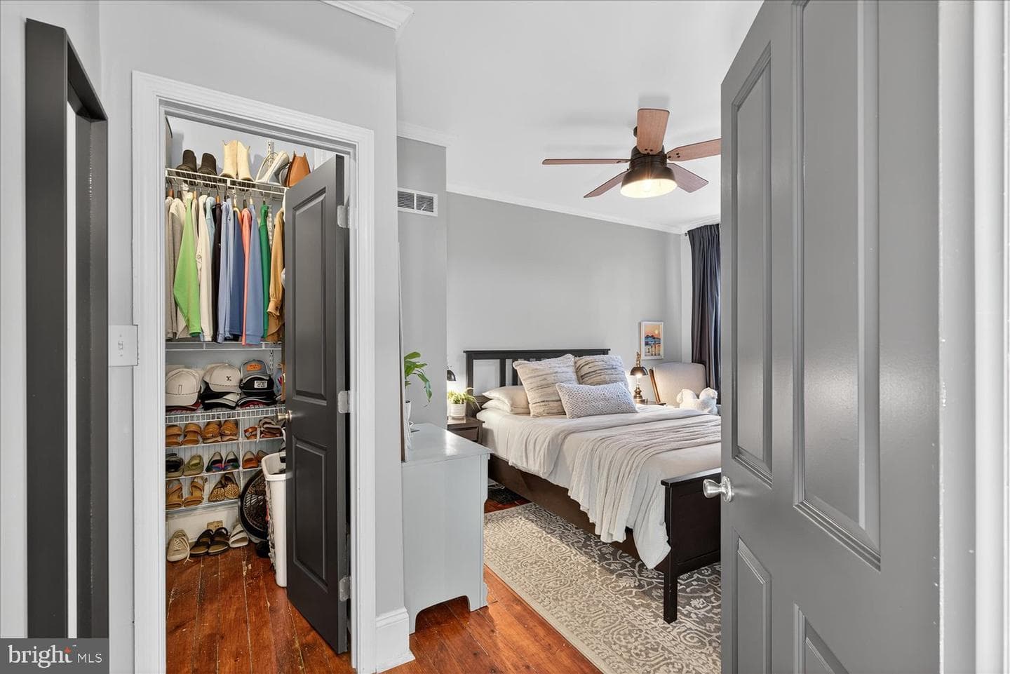 403 N Queen Street photo 26