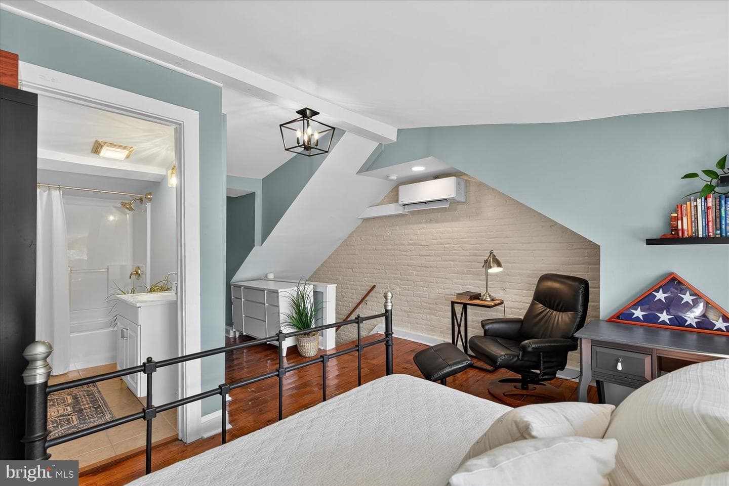 403 N Queen Street photo 34