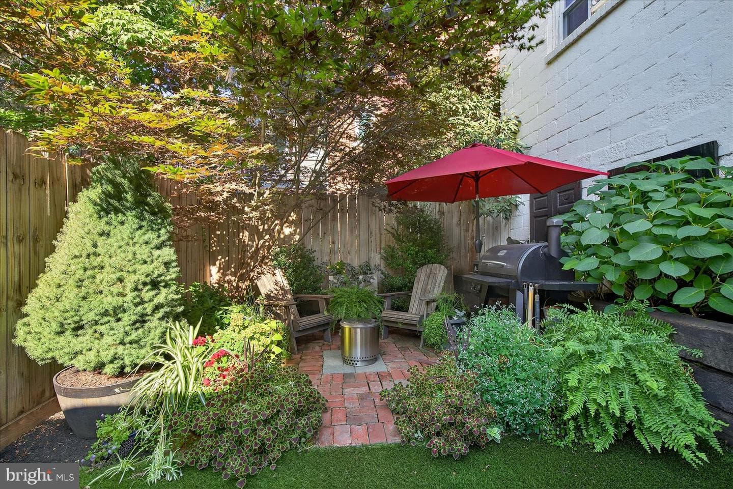 403 N Queen Street photo 46