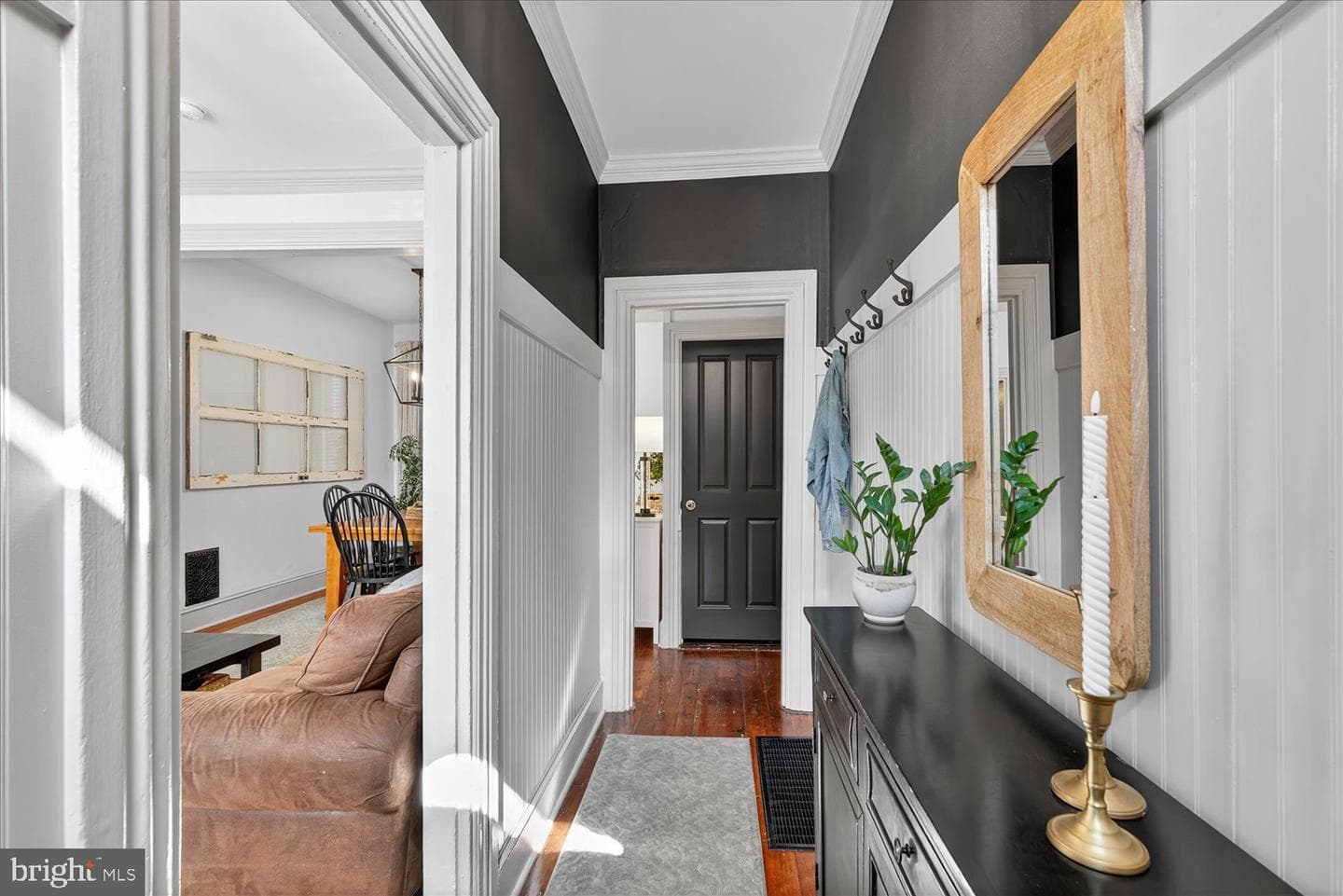 403 N Queen Street photo 7