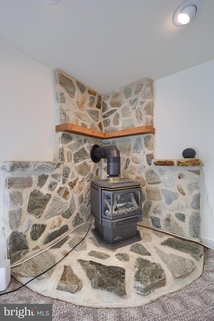 1075 Richmond Road photo 16