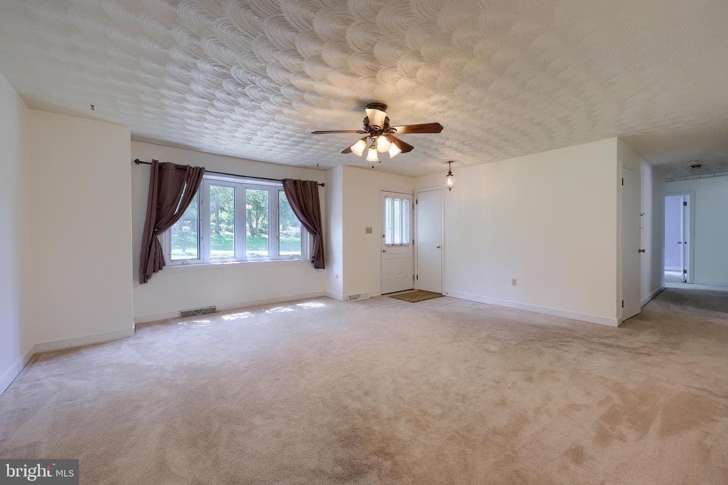 1075 Richmond Road photo 6