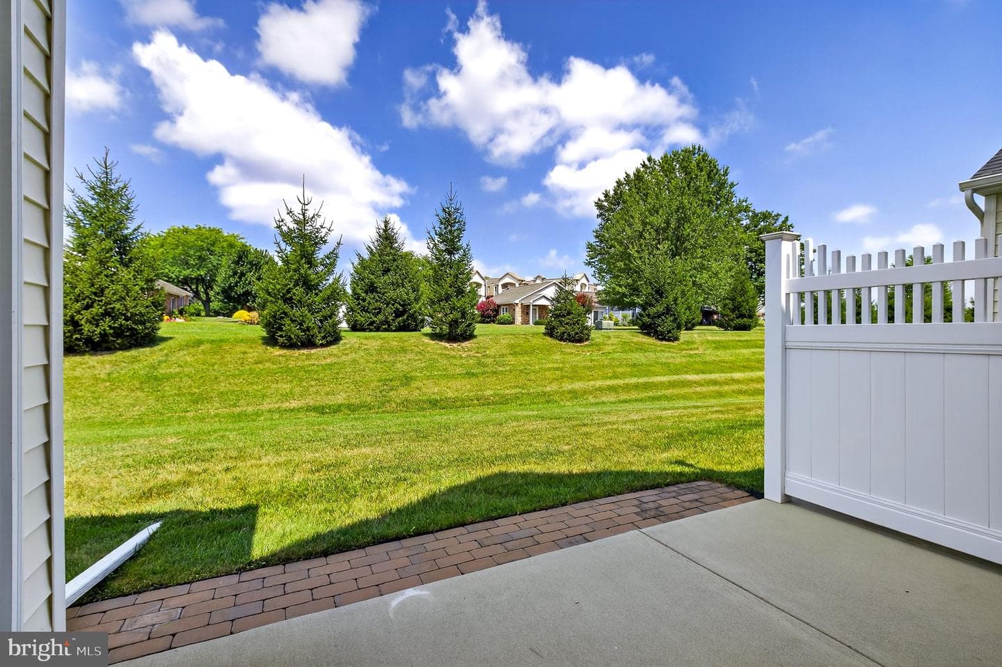 349 Pin Oak Drive photo 36