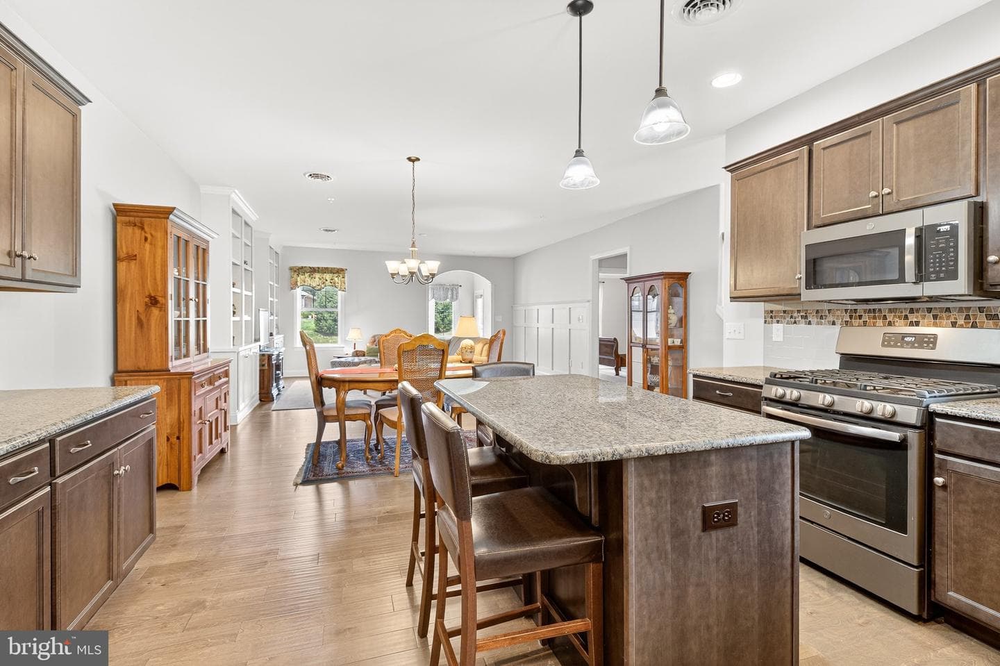 349 Pin Oak Drive photo 8