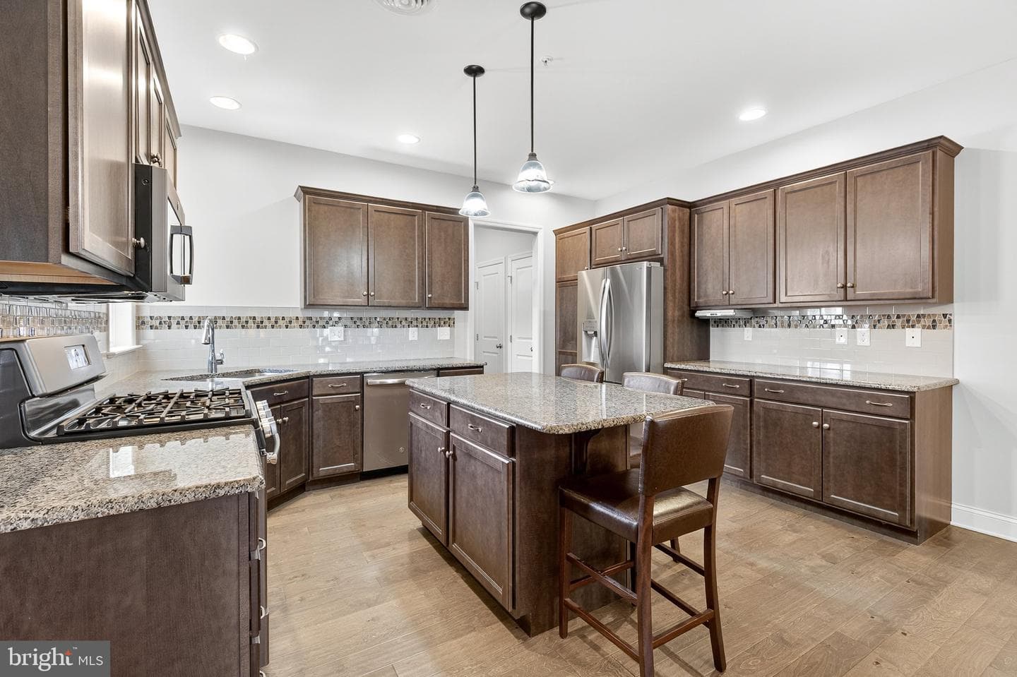 349 Pin Oak Drive photo 9
