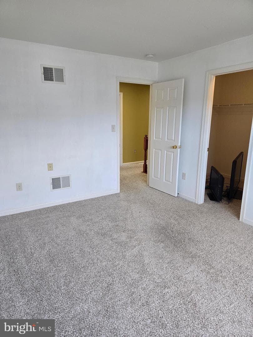 625 Warminster Lane photo 23
