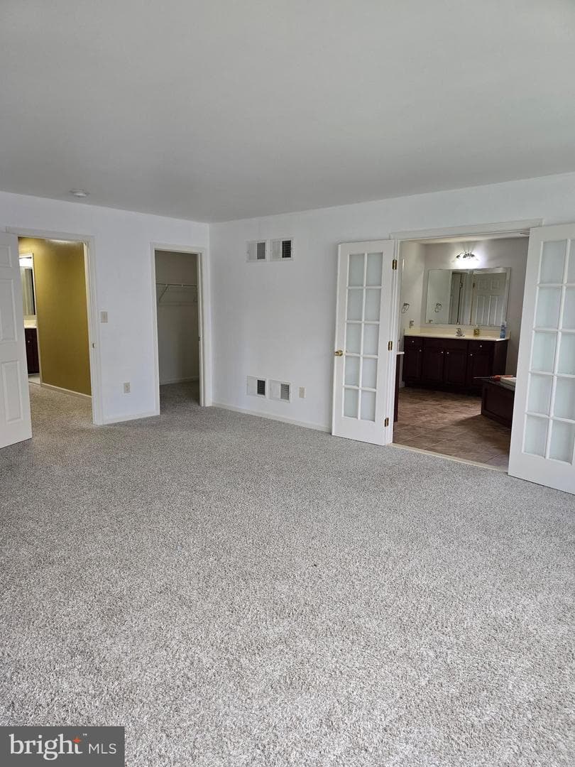 625 Warminster Lane photo 31