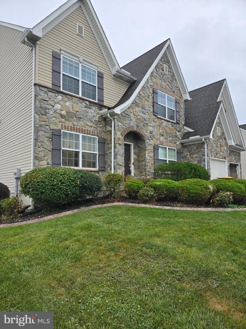 625 Warminster Lane photo 4
