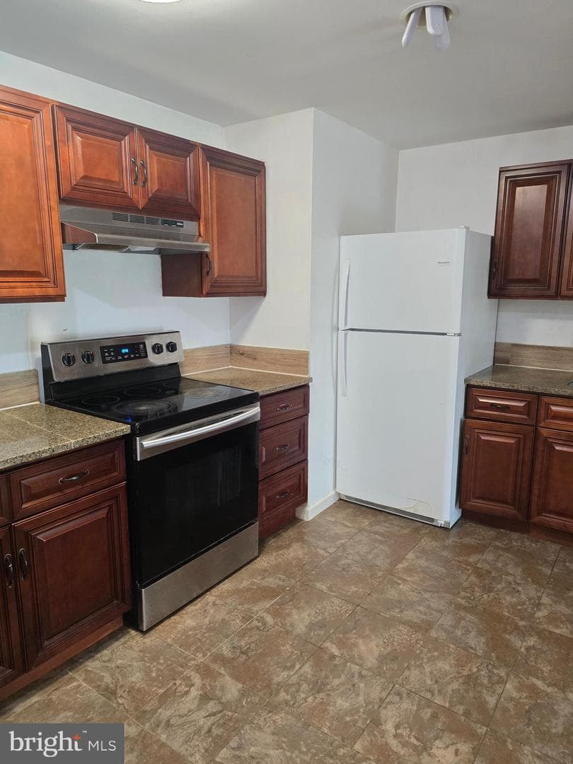 625 Warminster Lane photo 40