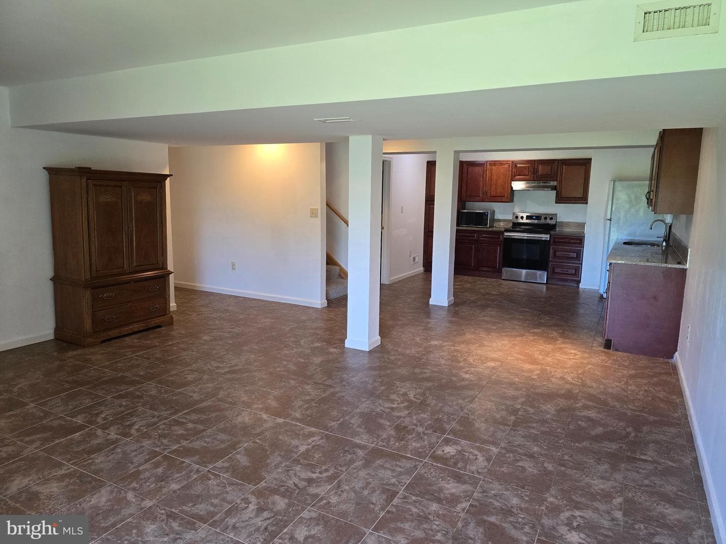 625 Warminster Lane photo 41