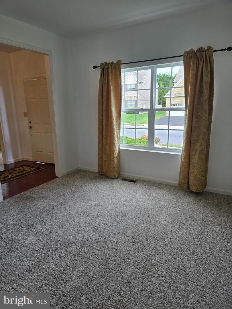 625 Warminster Lane photo 9