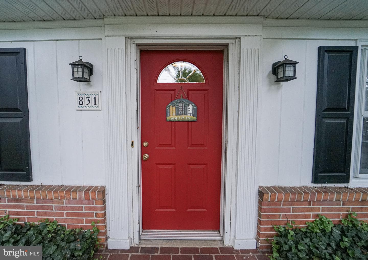 831 Park Hill Drive photo 2