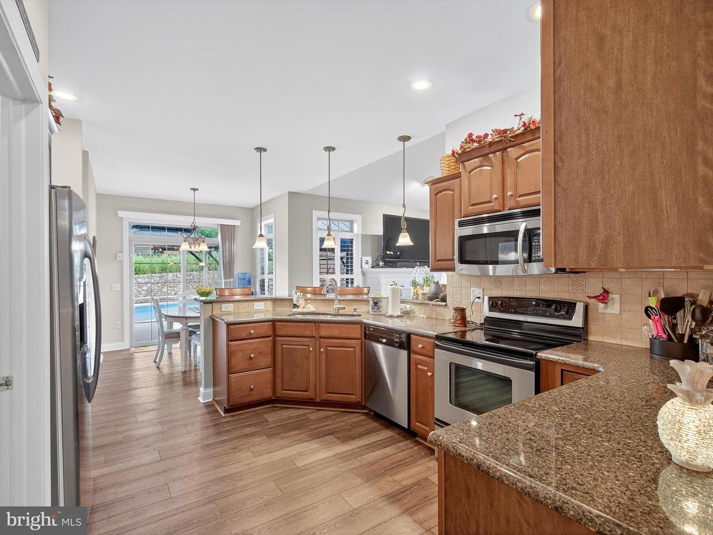667 Golden Eagle Way photo 22