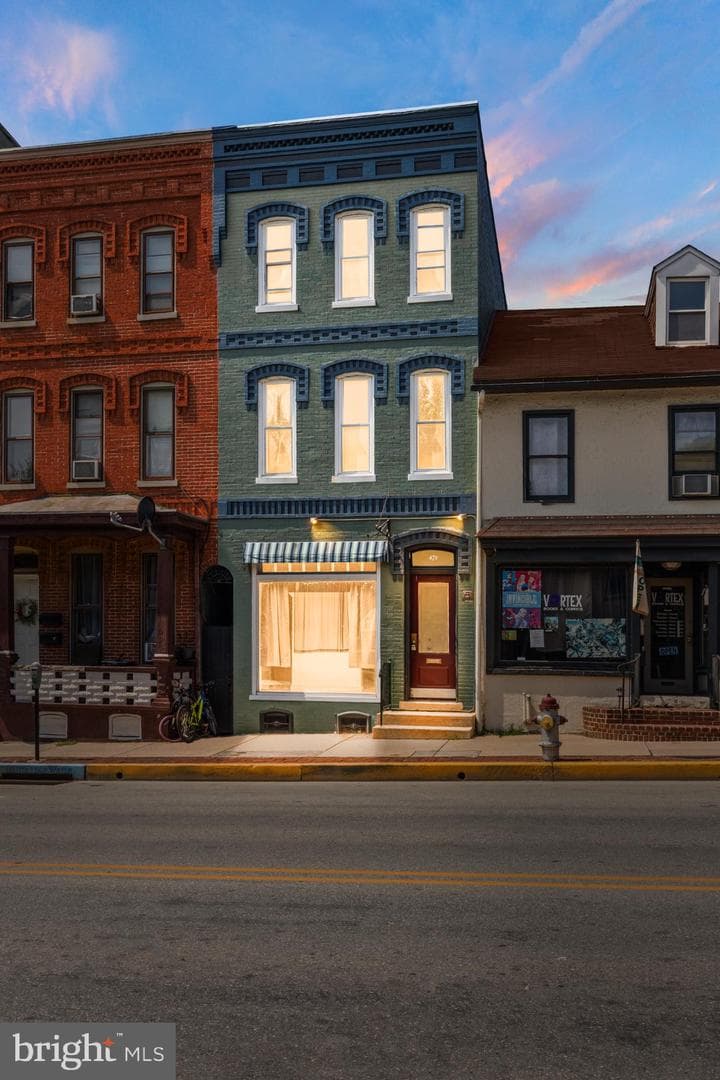 475 Locust Street photo 2