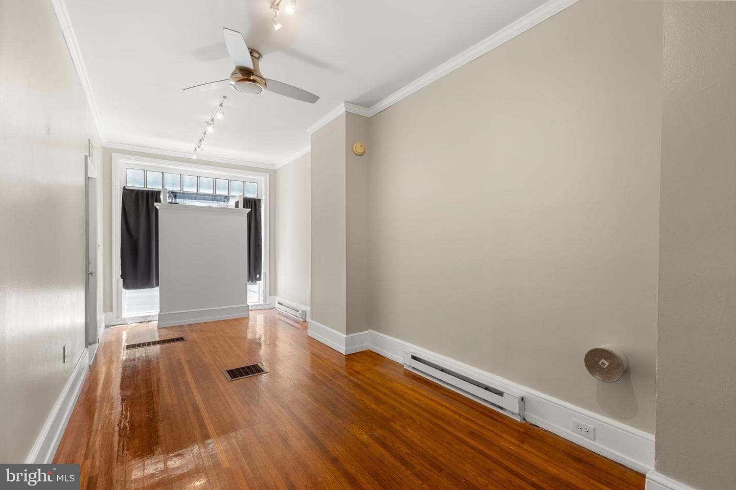 475 Locust Street photo 7
