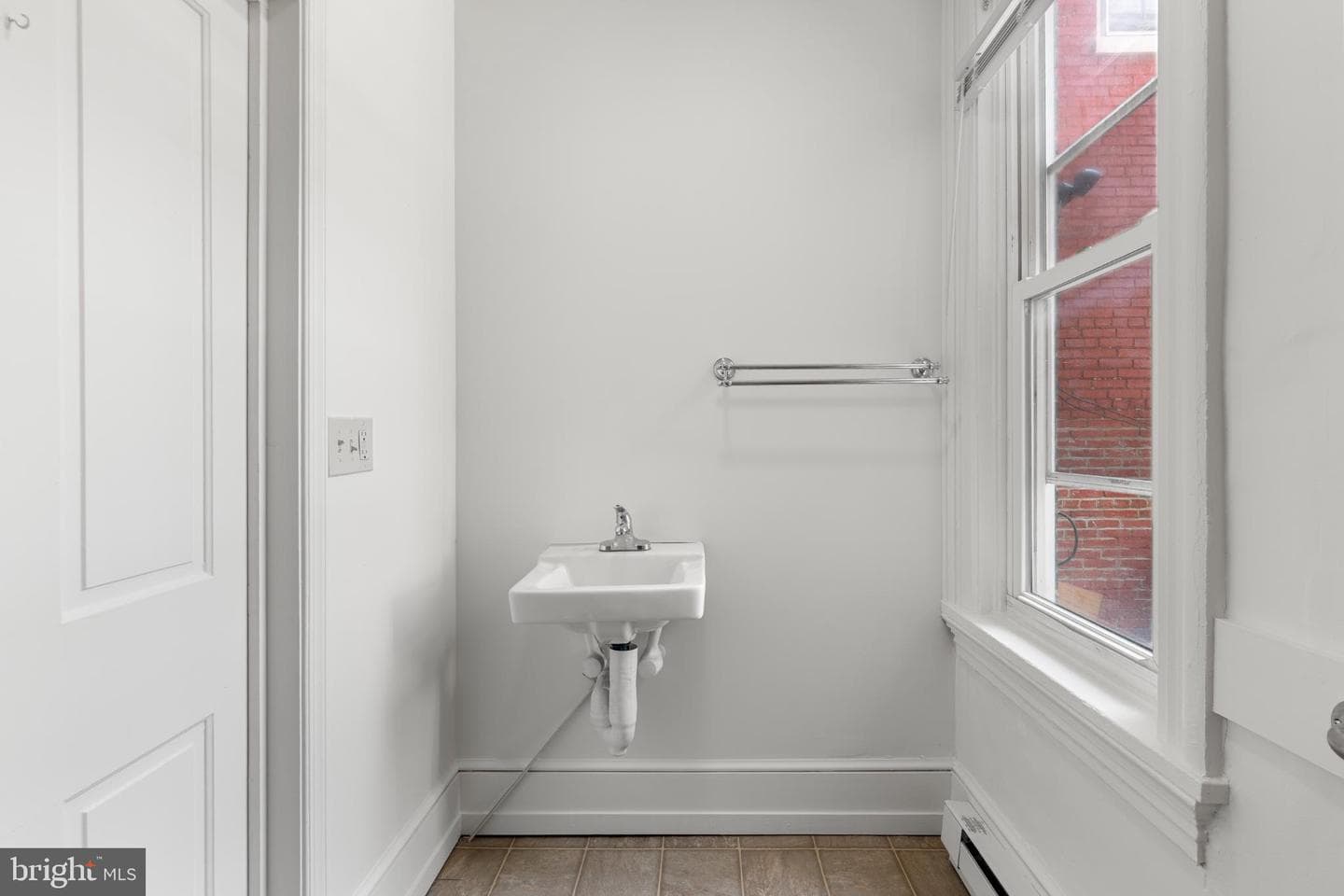 475 Locust Street photo 8