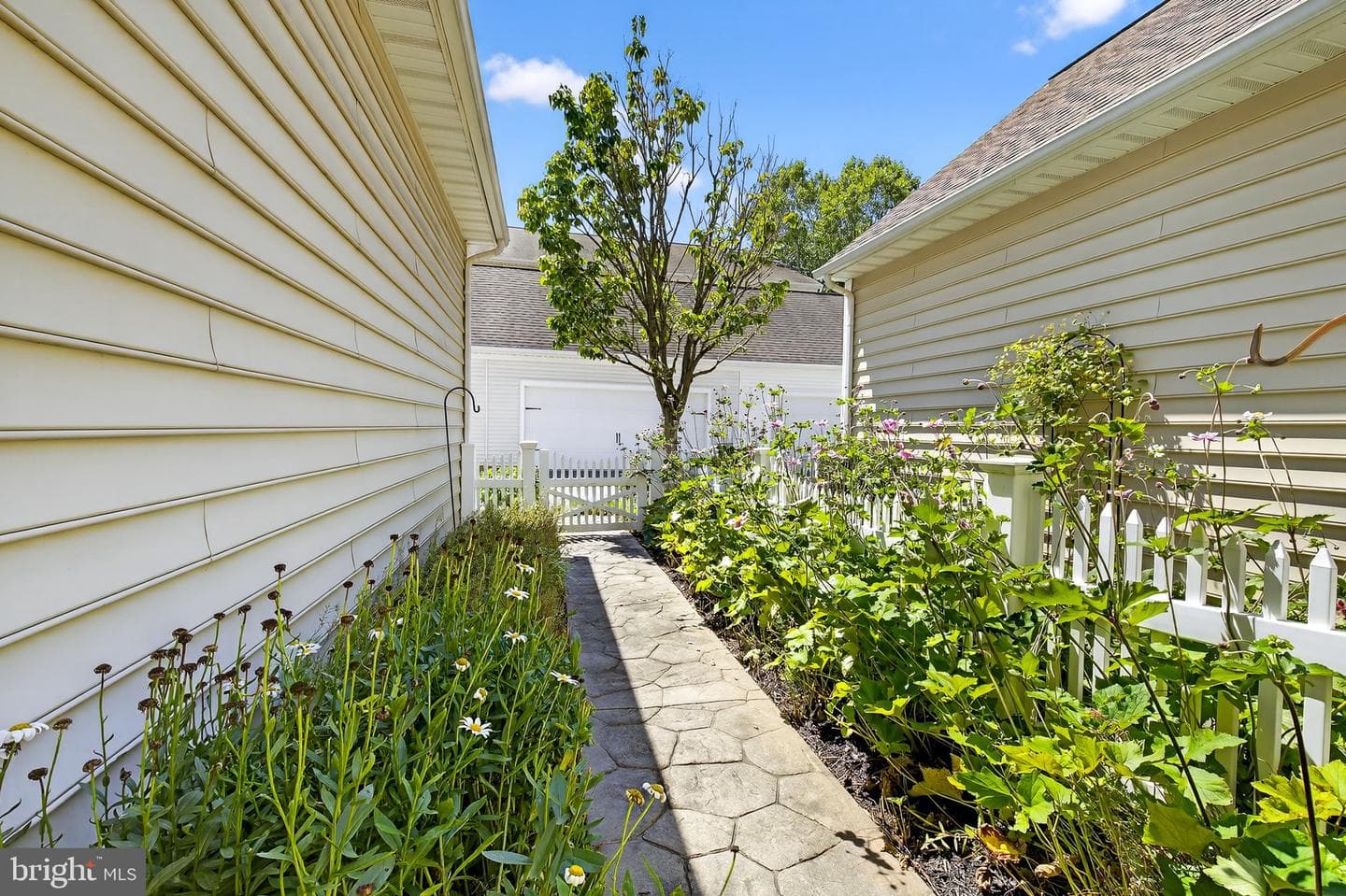 1441 Hammock Way photo 39