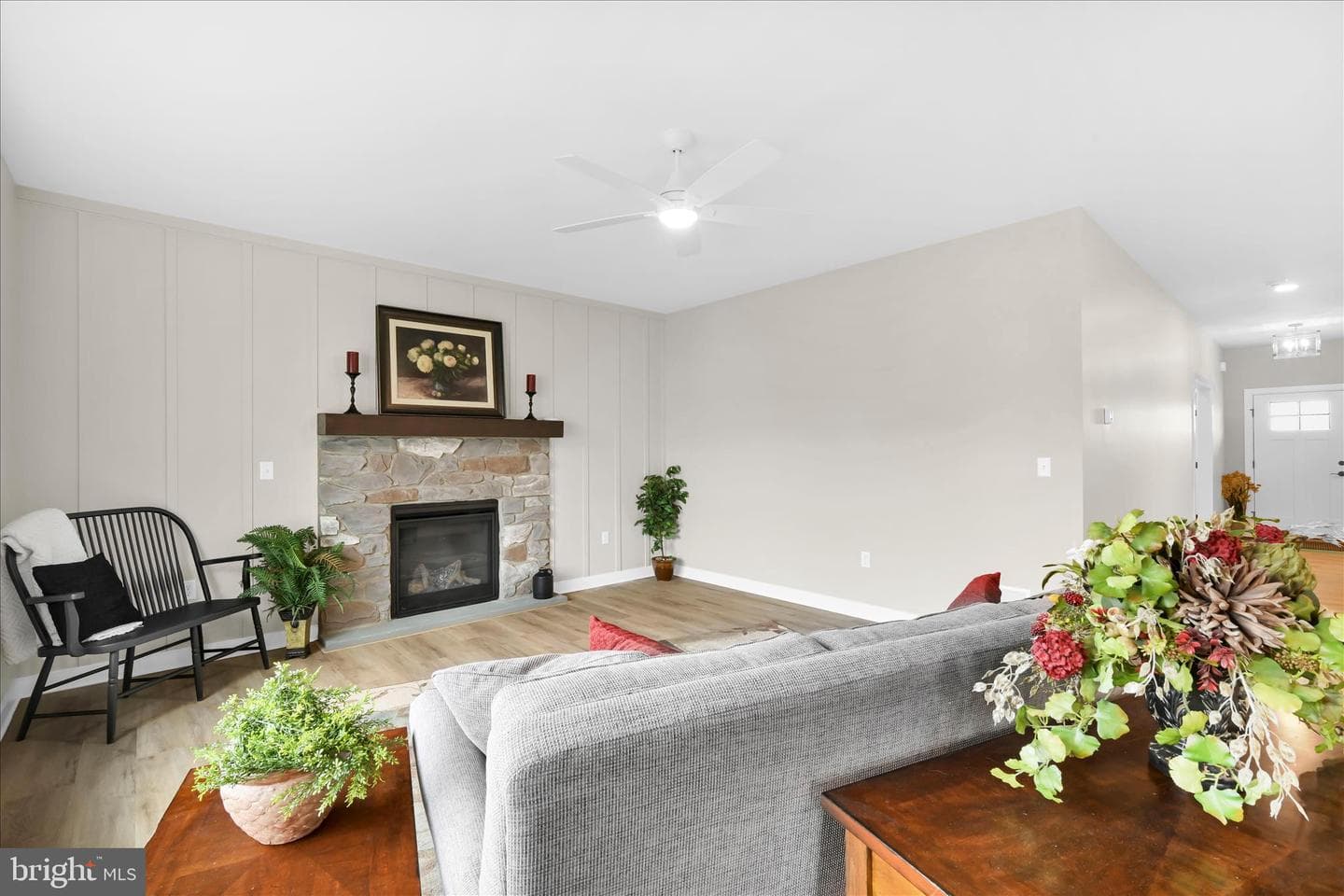 126 N. West View photo 12